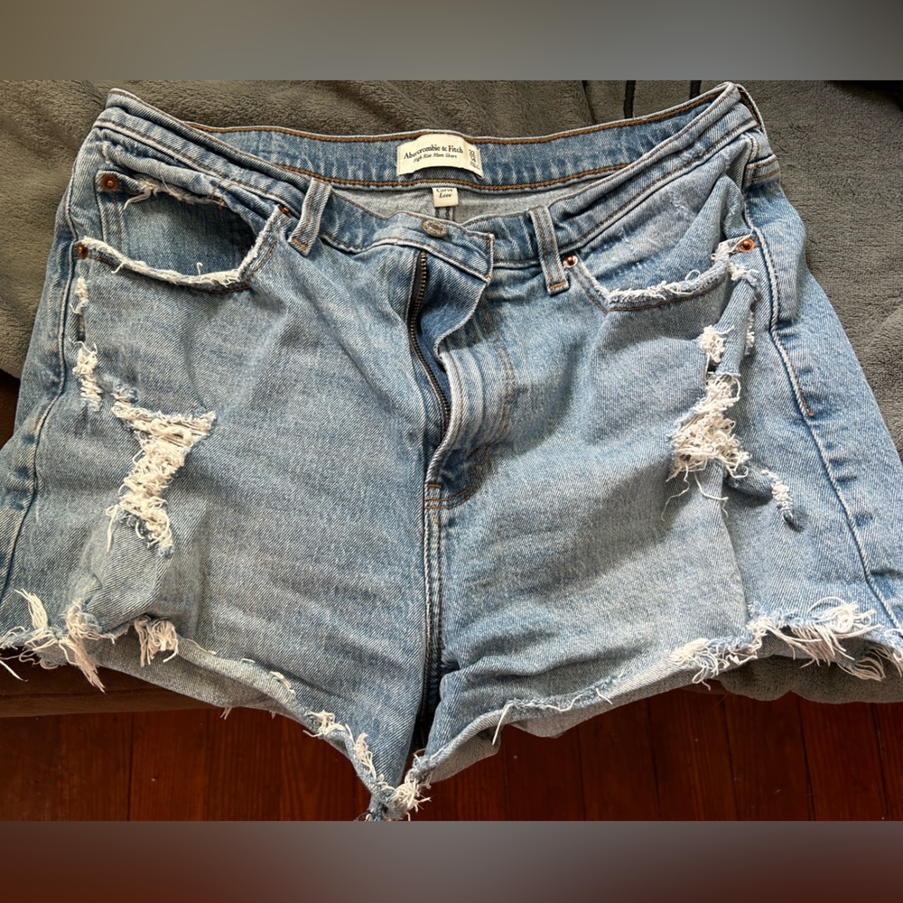 Abercrombie high rise mom shorts